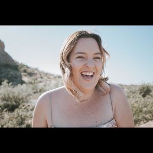 Meet your Posher, Chloe